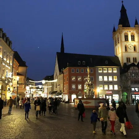 Wohnen Am Trierer Moselufer Apartmán