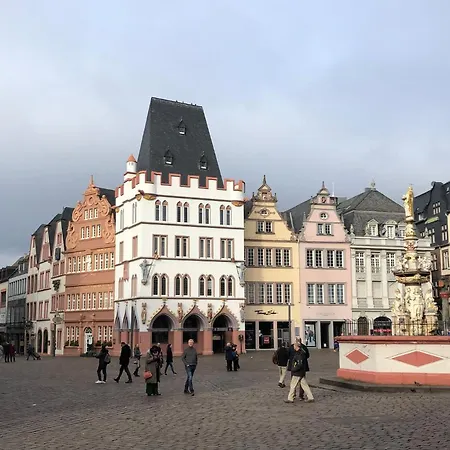 Wohnen Am Trierer Moselufer Apartmán *